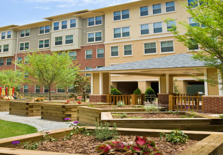 Courtyard at Candler Forrest Apartments - Apartments in Decatur, GA