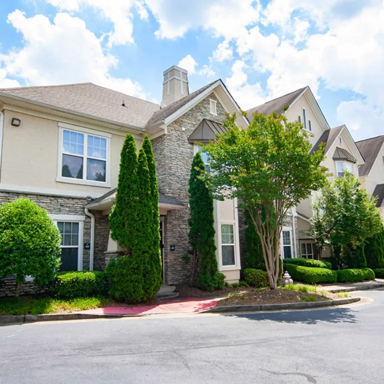 Columbia Estates Community - Apartments in West Midtown Atlanta, GA